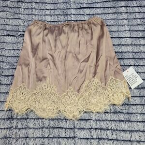 Topshop Taupe Slip with Cream Lace Trim Size 2‎